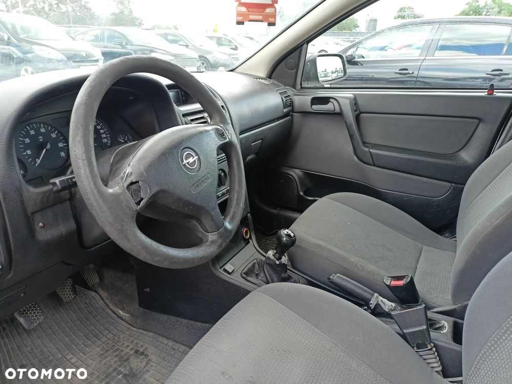Opel Astra 1.4 - 7