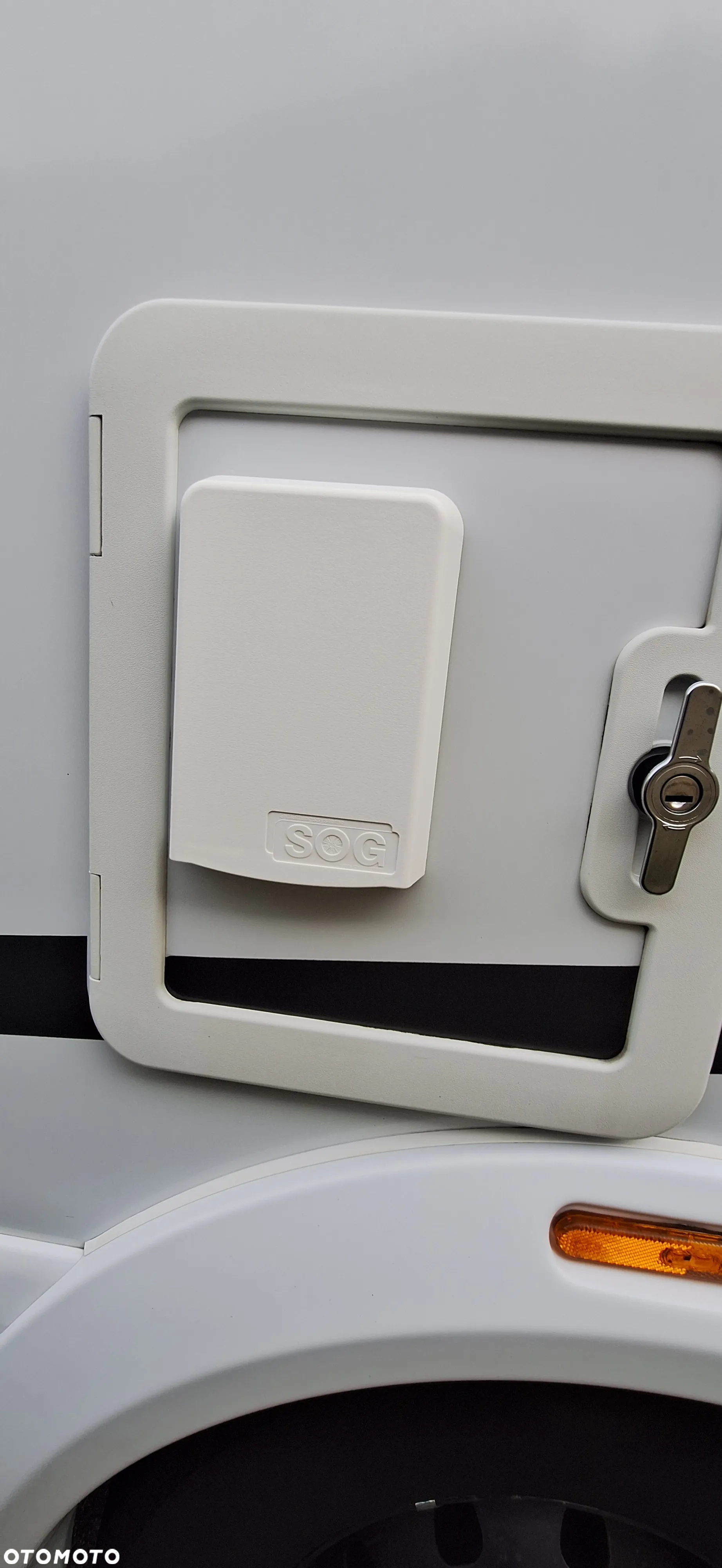 KNAUS Salon Polska, VAT 23%, Sky Traveller 650DG - 25