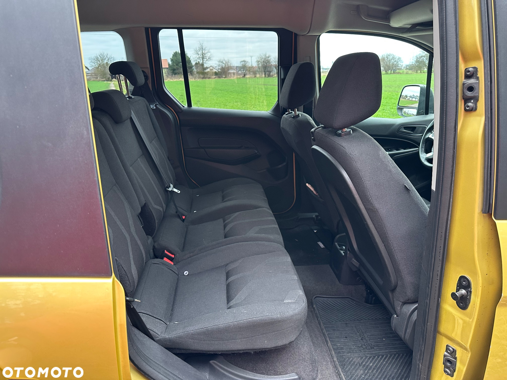 Ford Tourneo Connect 1.6 TDCi Start-Stop Trend - 19