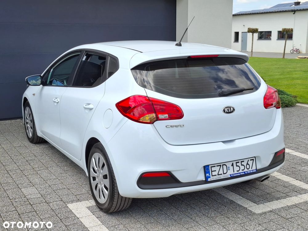 Kia Ceed 1.4 CVVT Spirit - 11