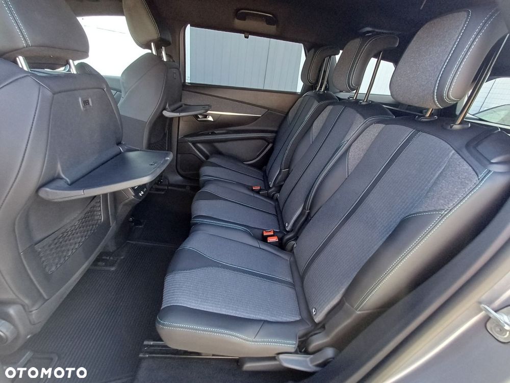 Peugeot 5008 - 31