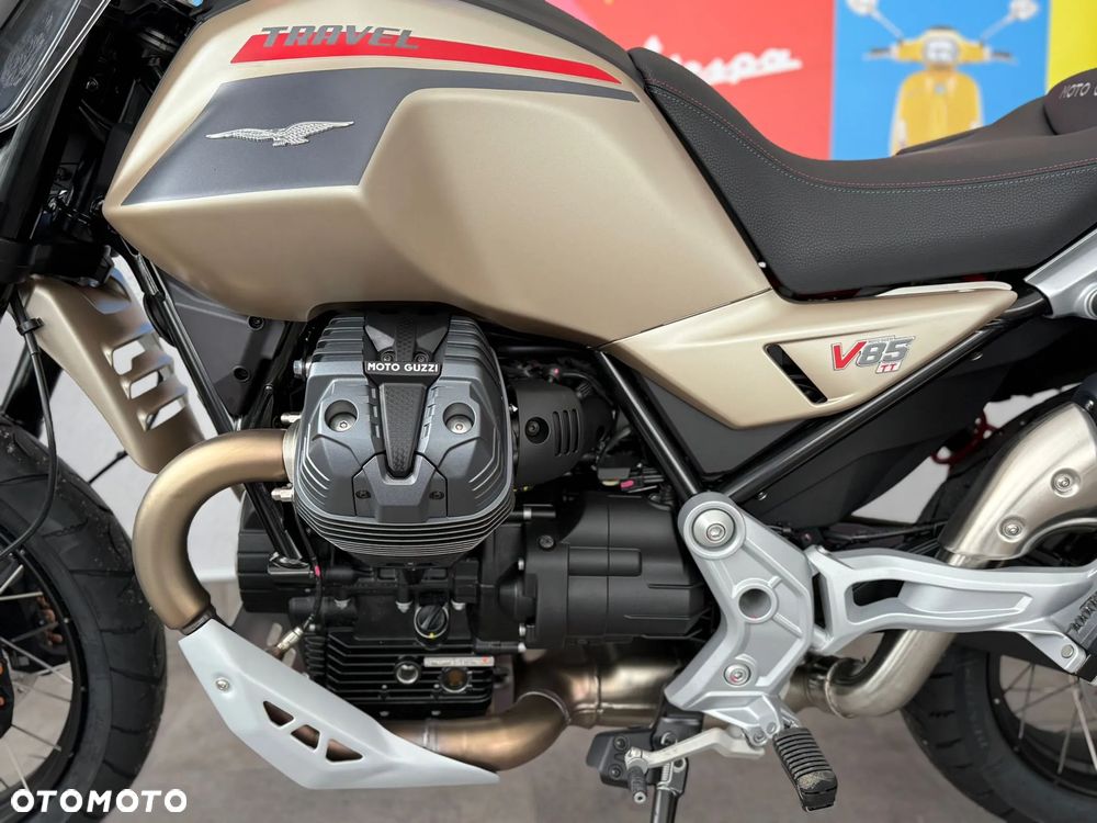 Moto Guzzi V85 - 11