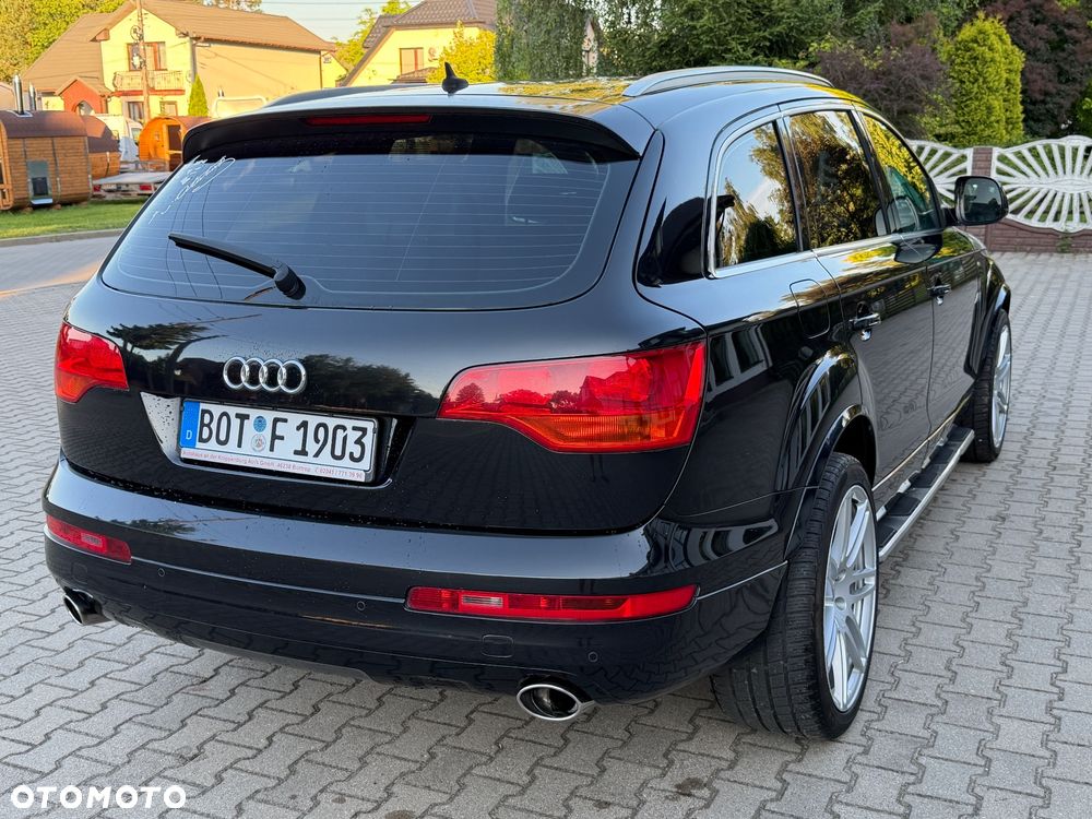 Audi Q7 - 12