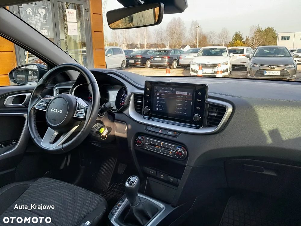 Kia Ceed 1.5 T-GDI M - 9