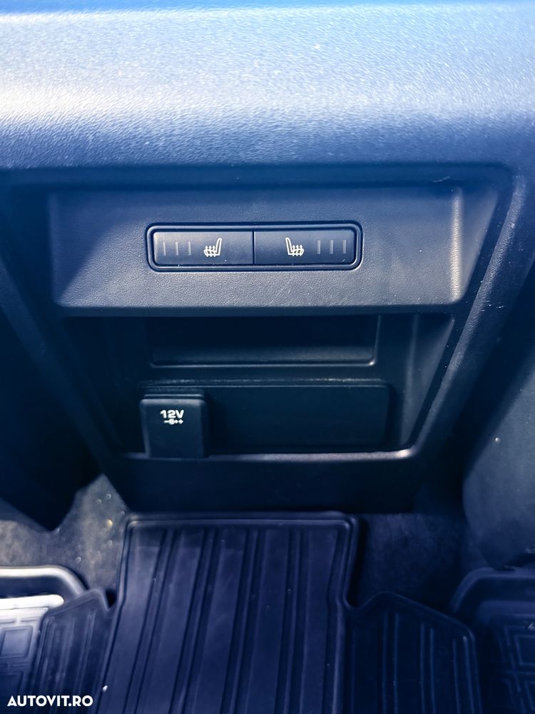 Land Rover Discovery Sport - 11
