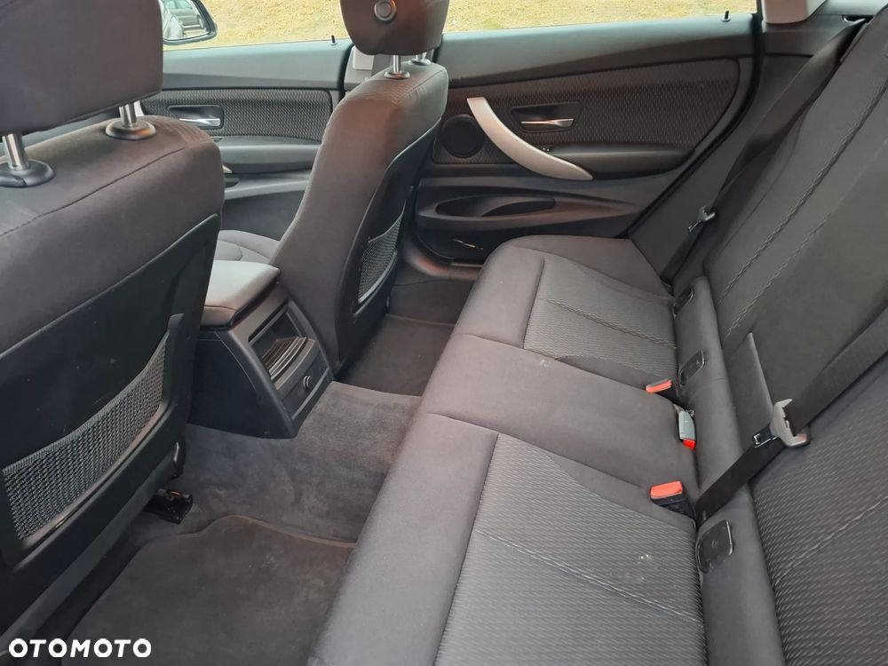 BMW 3GT 318d Advantage - 11