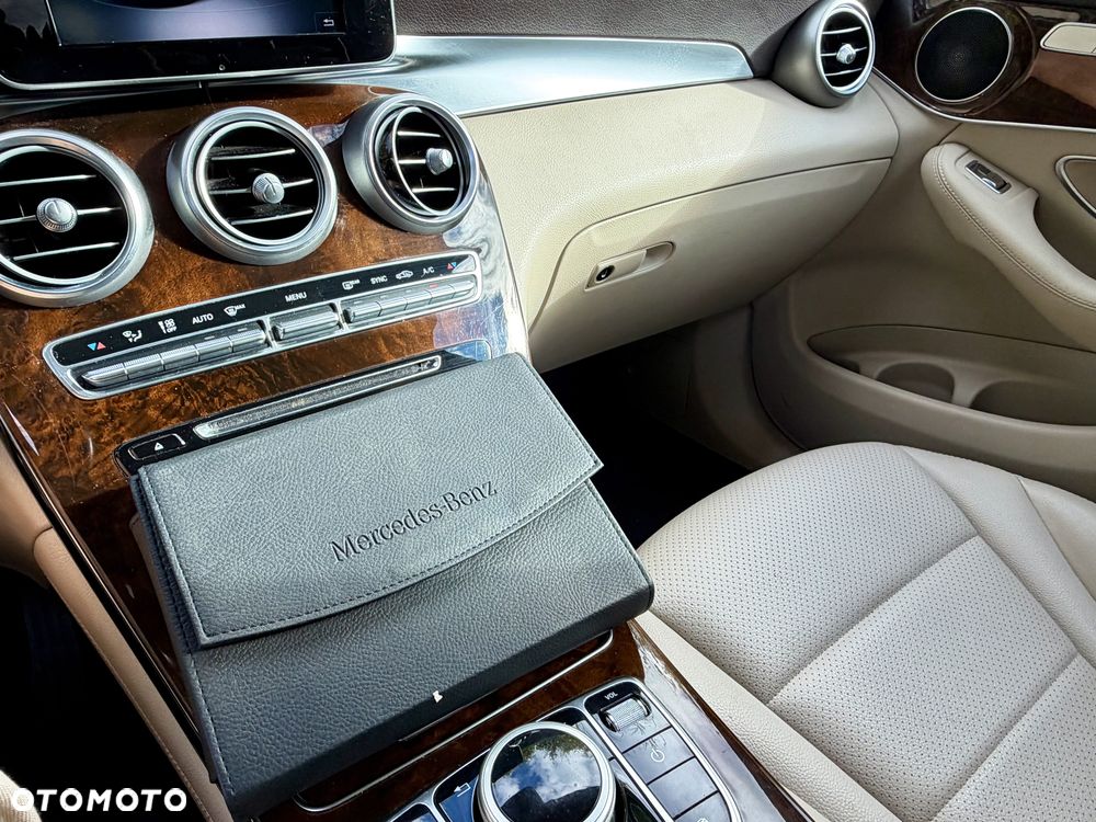 Mercedes-Benz GLC 250 4-Matic - 12