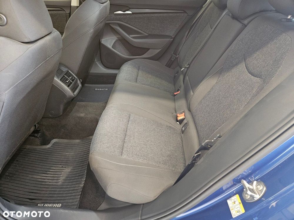 Skoda Superb 1.5 TSI mHEV Essence DSG - 8
