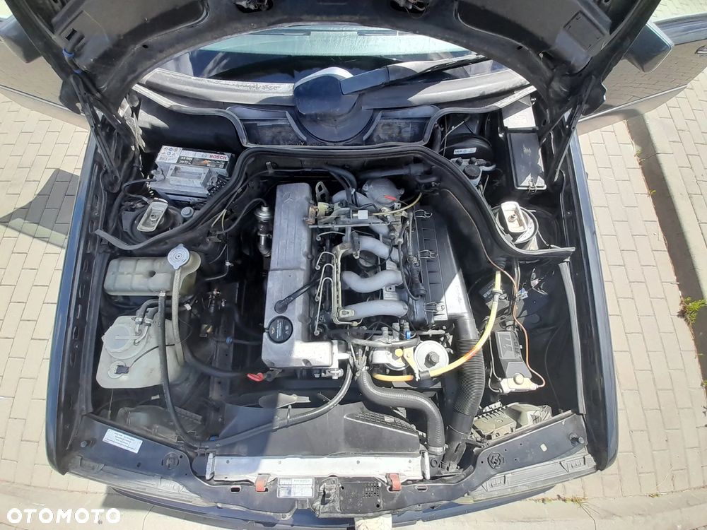 Mercedes-Benz W124 (1984-1993) - 23