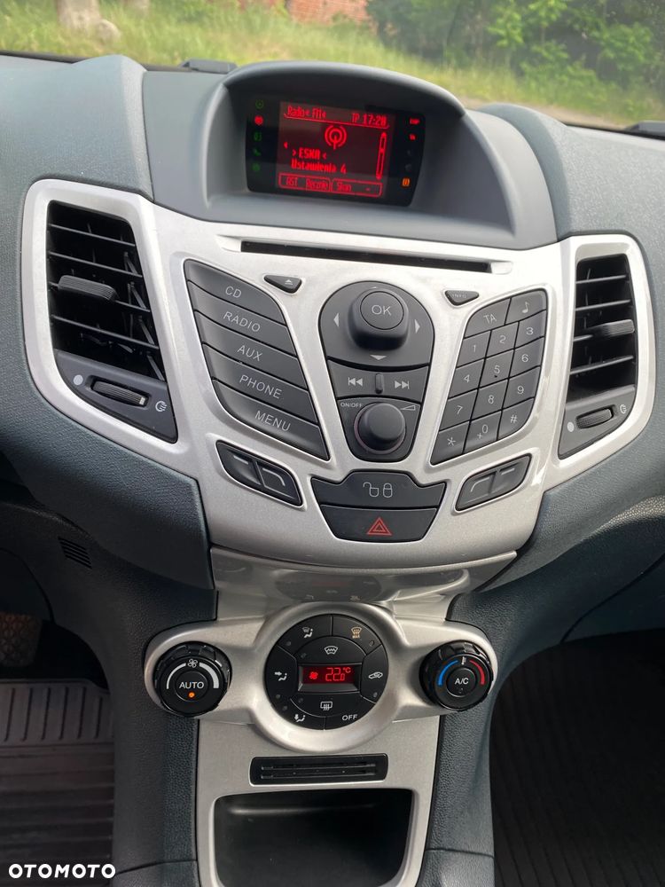 Ford Fiesta 1.25 Titanium - 22
