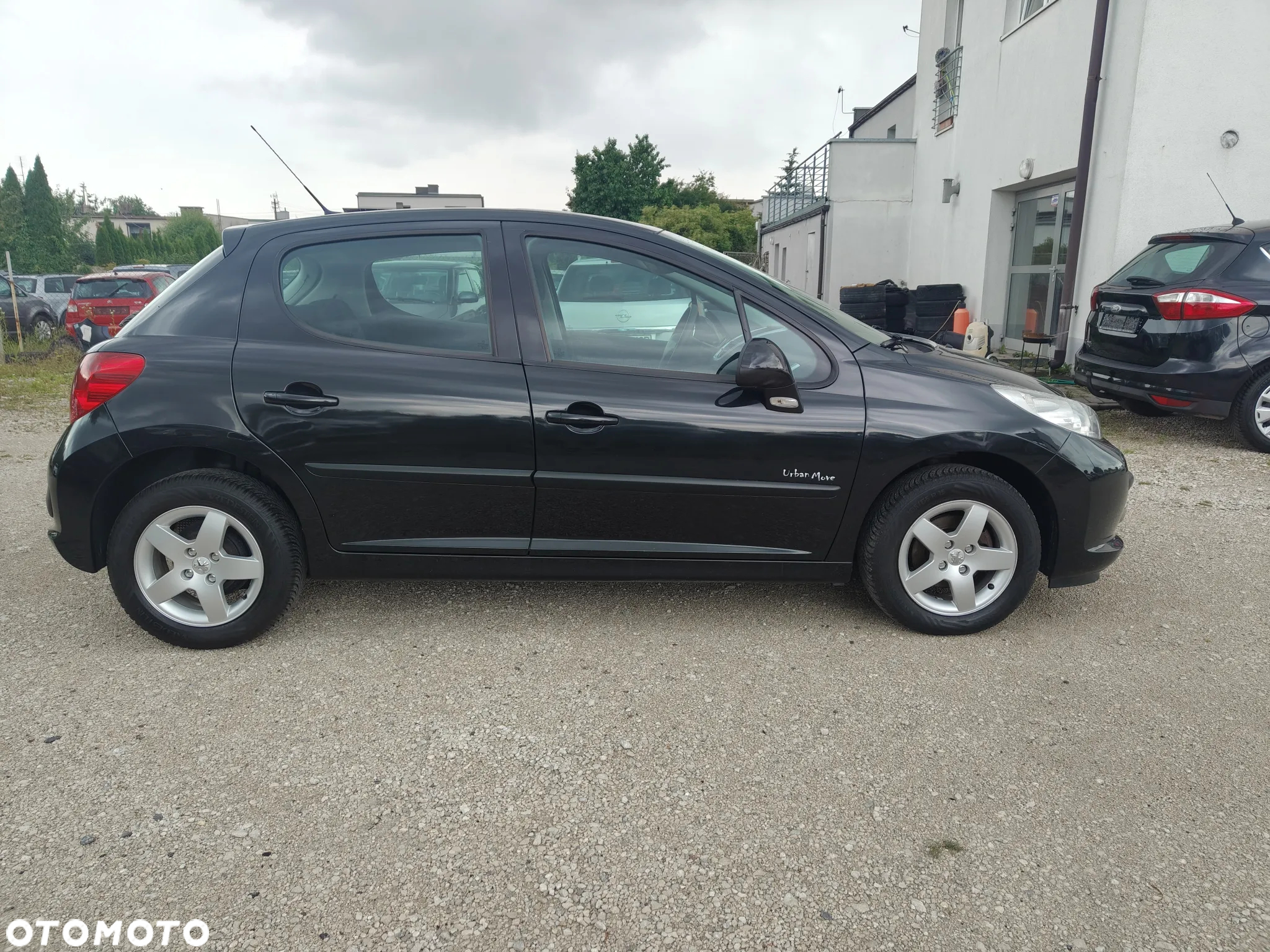 Peugeot 207 75 Urban Move - 8