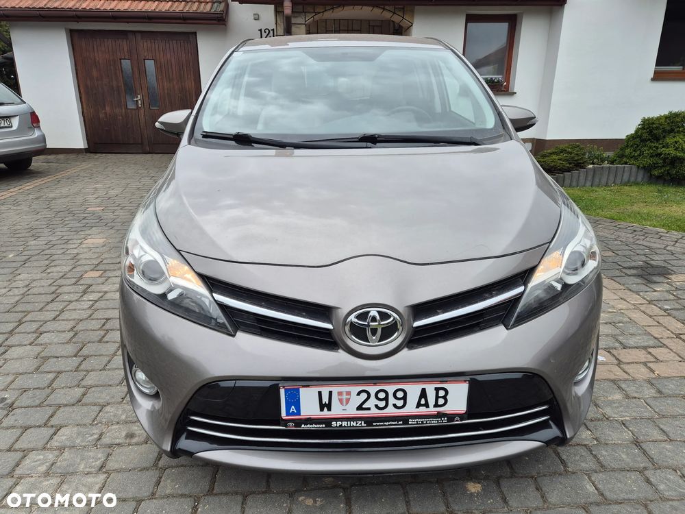 Toyota Verso 1.6 D-4D 5-Sitzer Start/Stop Executive - 2