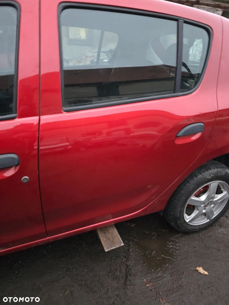 Drzwi lewy tył dacia sandero II lift w kolorze TEB 76 - 1