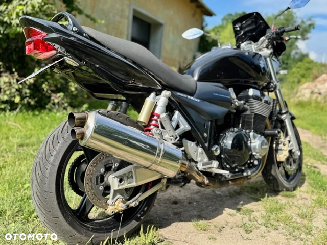 Suzuki GSX - 7