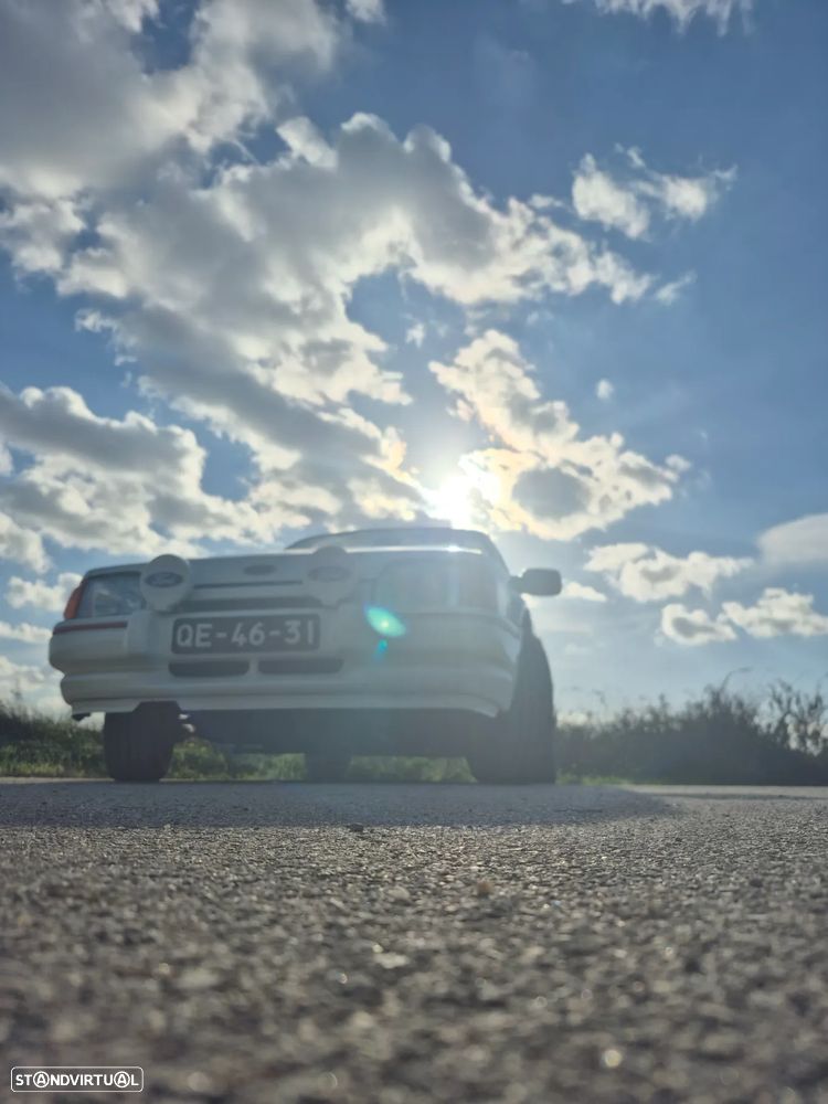 Ford Escort XR3i - 7