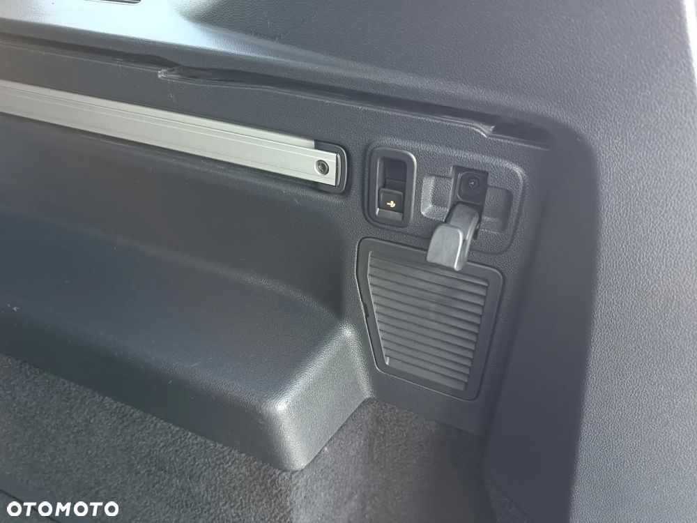 Volkswagen Touran 1.4 TSI BMT Highline - 34