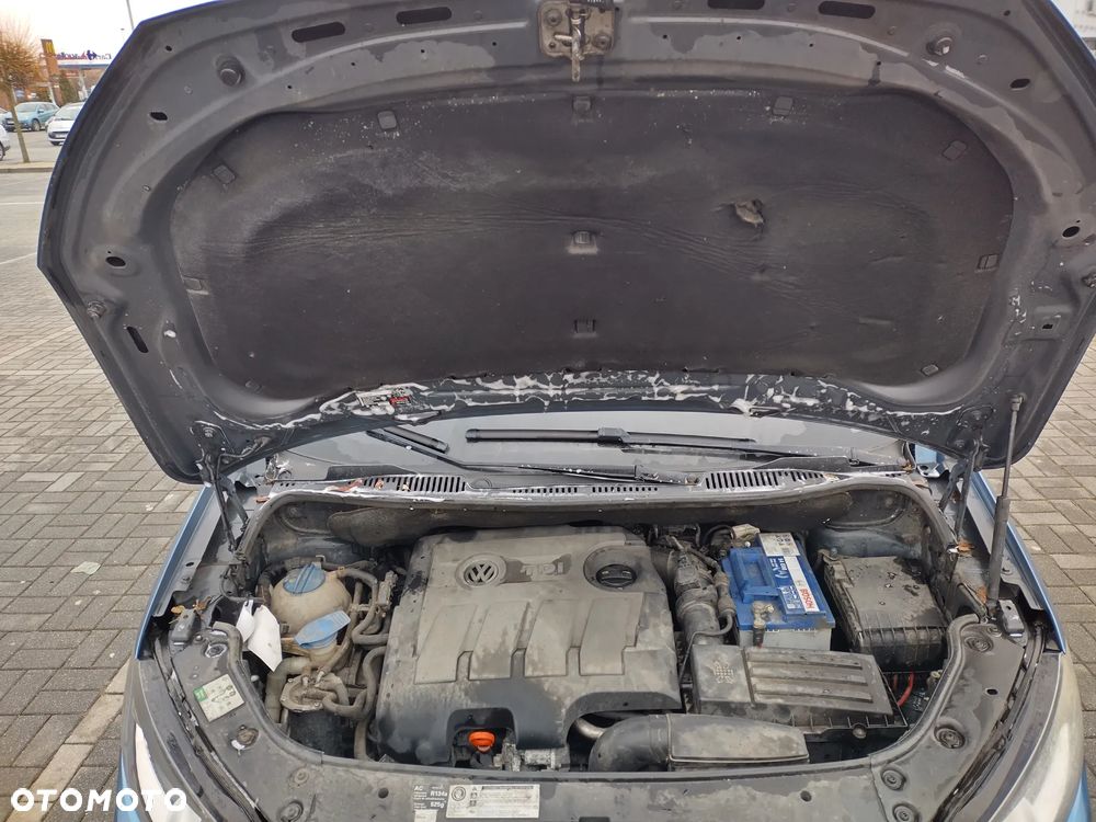 Volkswagen Touran 1.6 TDI DPF BlueMotion Technology Trendline - 15