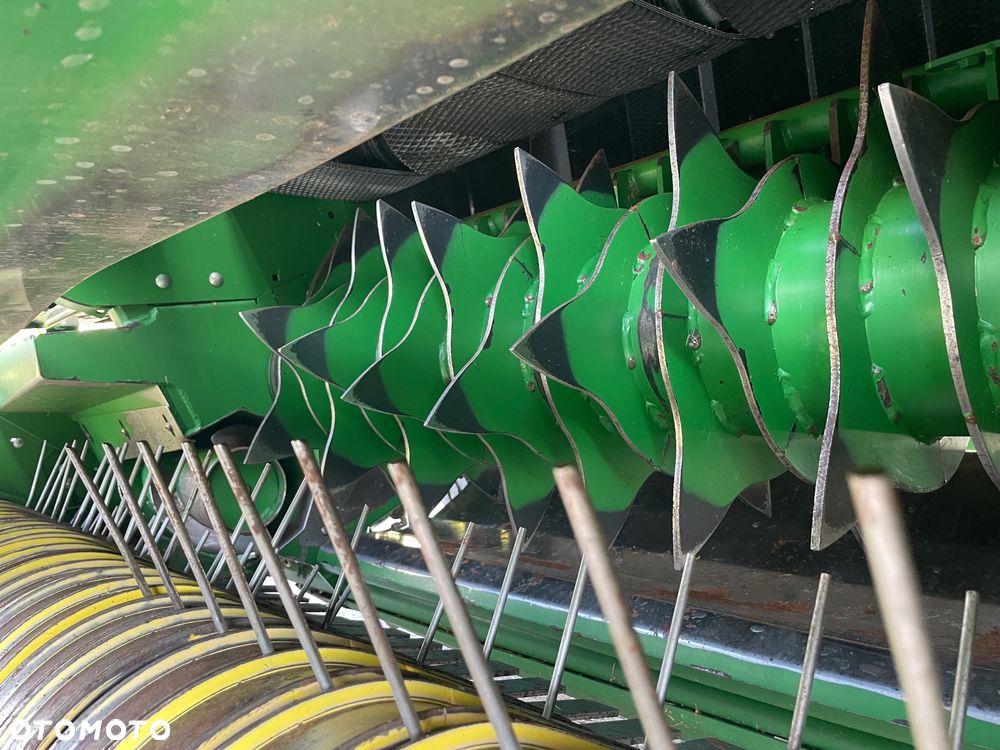 John Deere 864 - 3