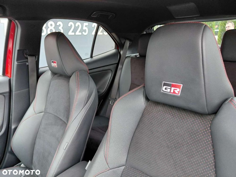 Toyota Yaris Cross - 15