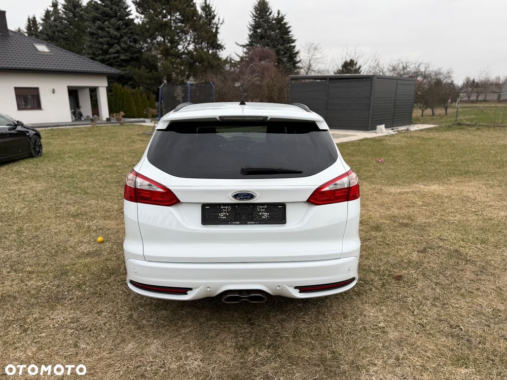 Ford Focus 2.0 EcoBoost ST mit Leder-Sport-Paket - 4