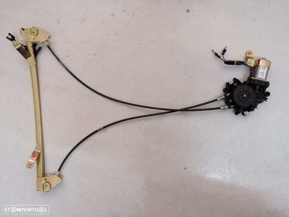 Elevador esquerdo Peugeot 106 e Citroen Saxo 3P NOVO - 1