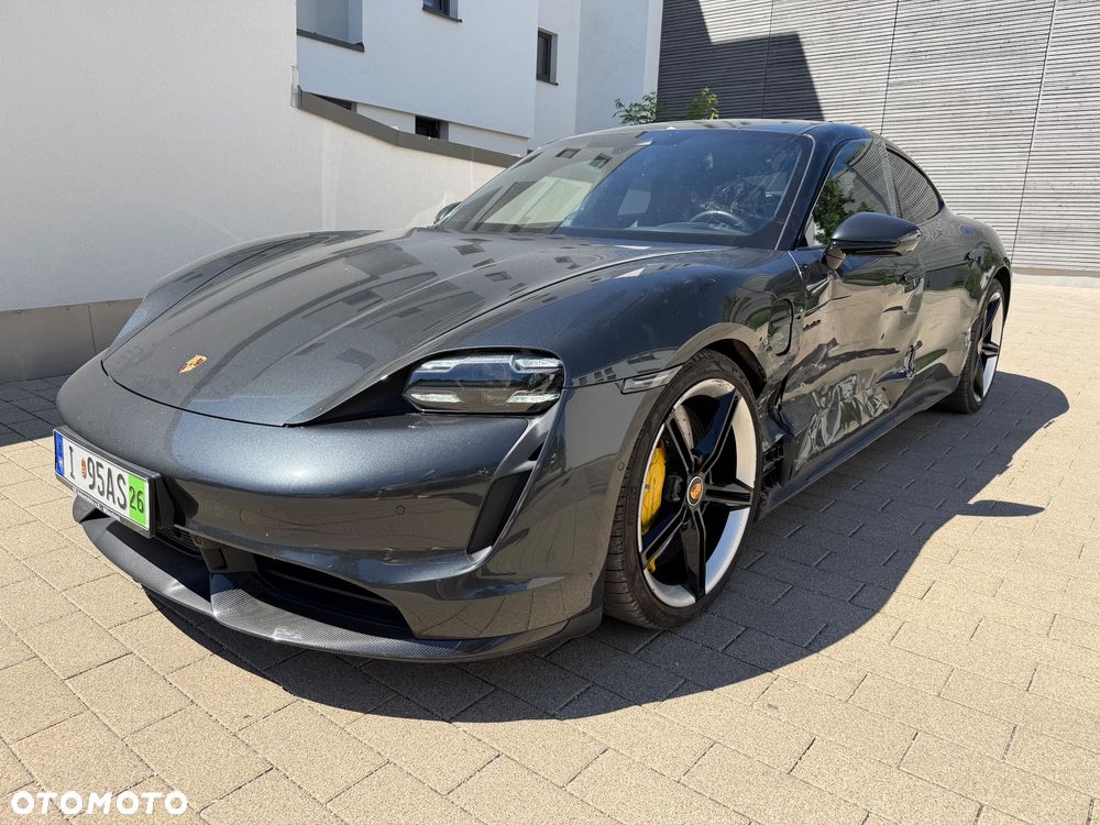 Porsche Taycan - 1