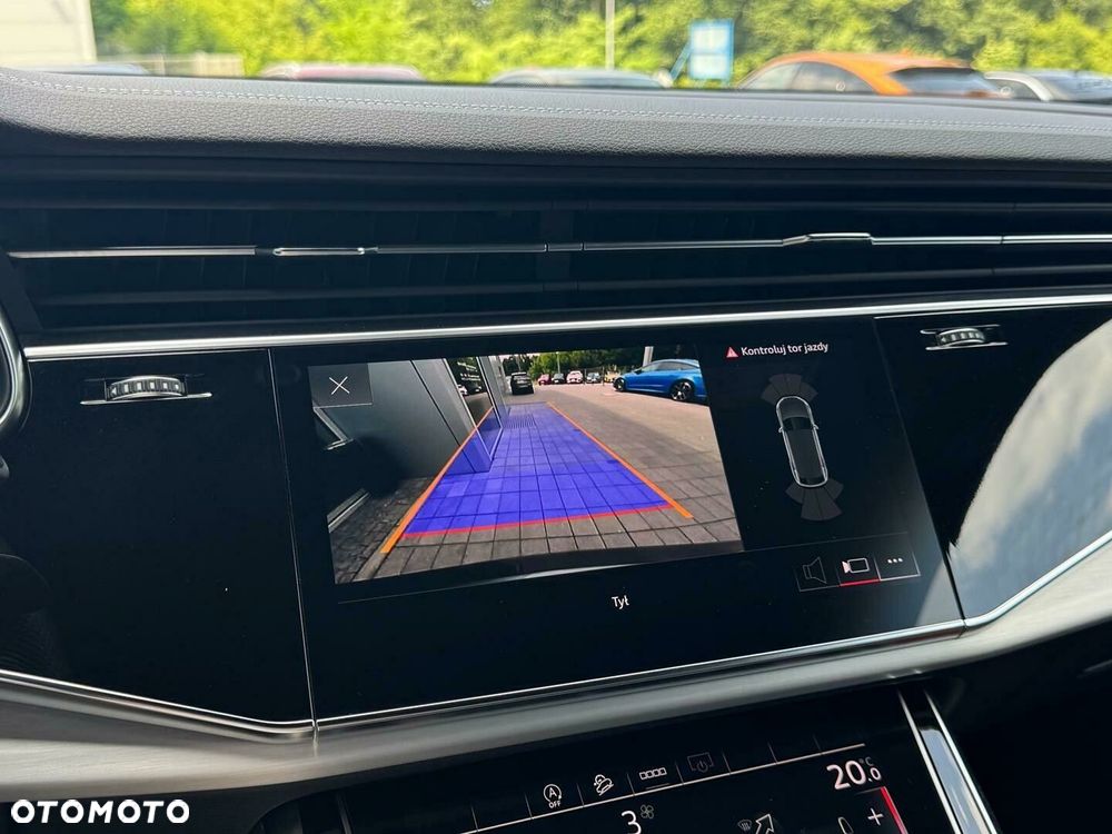 Audi Q8 - 25