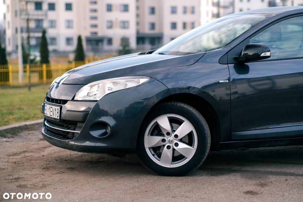 Renault Megane dCi 130 FAP BOSE Edition - 3