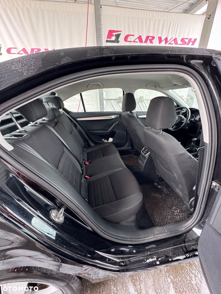 Skoda Octavia 1.4 TSI Business - 6