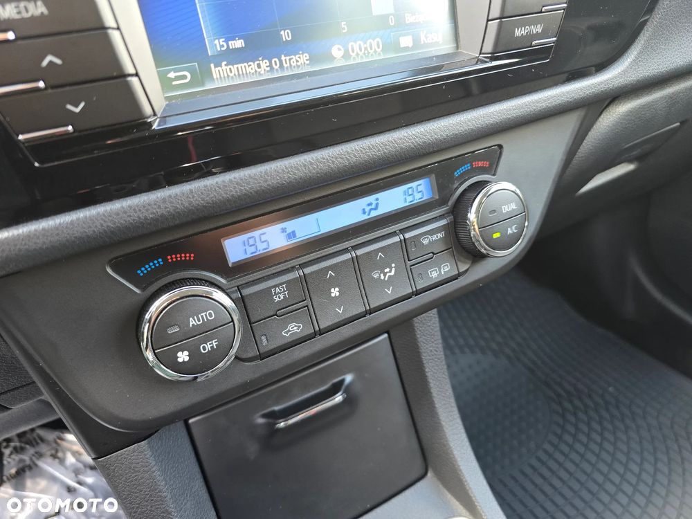Toyota Corolla 1.6 Premium - 15