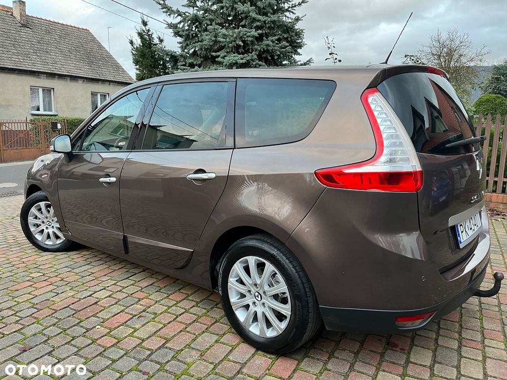 Renault Grand Scenic dCi 130 FAP Dynamique - 9