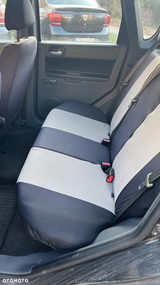 Mitsubishi Colt - 21