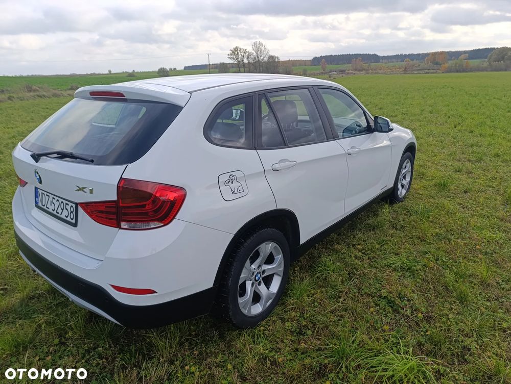 BMW X1 sDrive20i - 19
