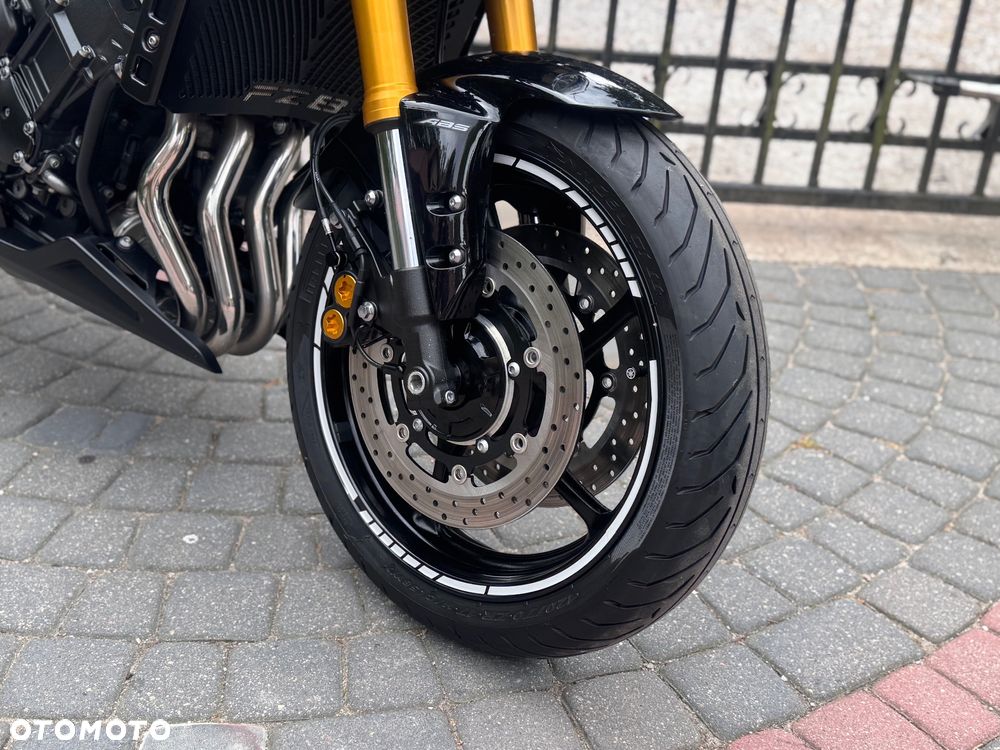 Yamaha FZ8 - 22