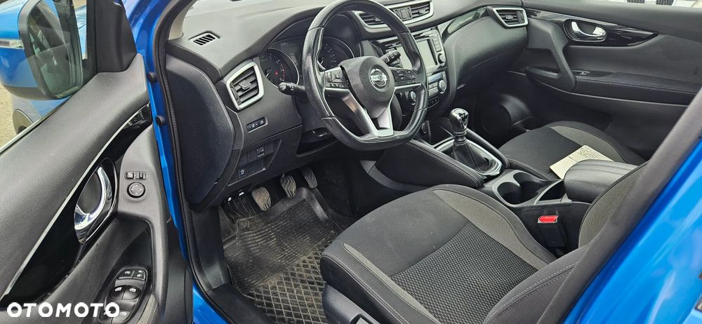 Nissan Qashqai 1.3 DIG-T SHIRO - 8