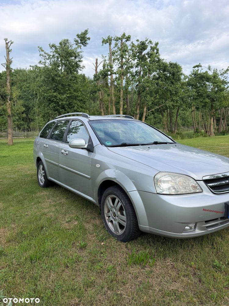 Chevrolet Nubira - 4