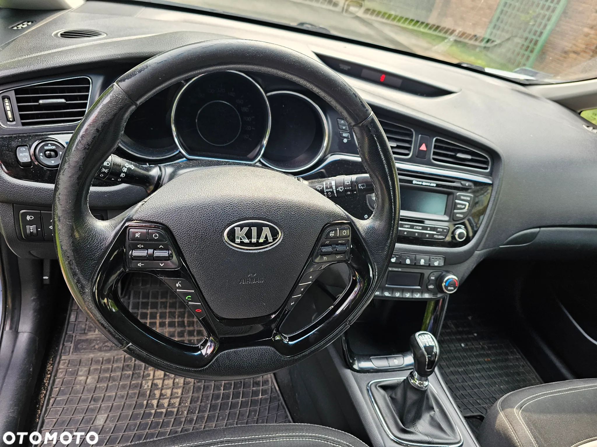 Kia Ceed 1.6 CRDi 128 Vision - 16