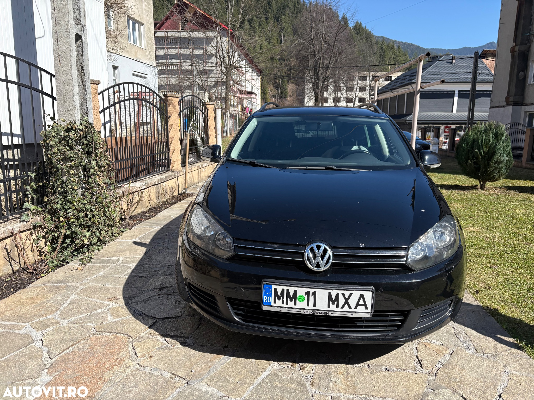 Volkswagen Golf 1.6 TDI BlueMotion Technology DPF Highline - 2