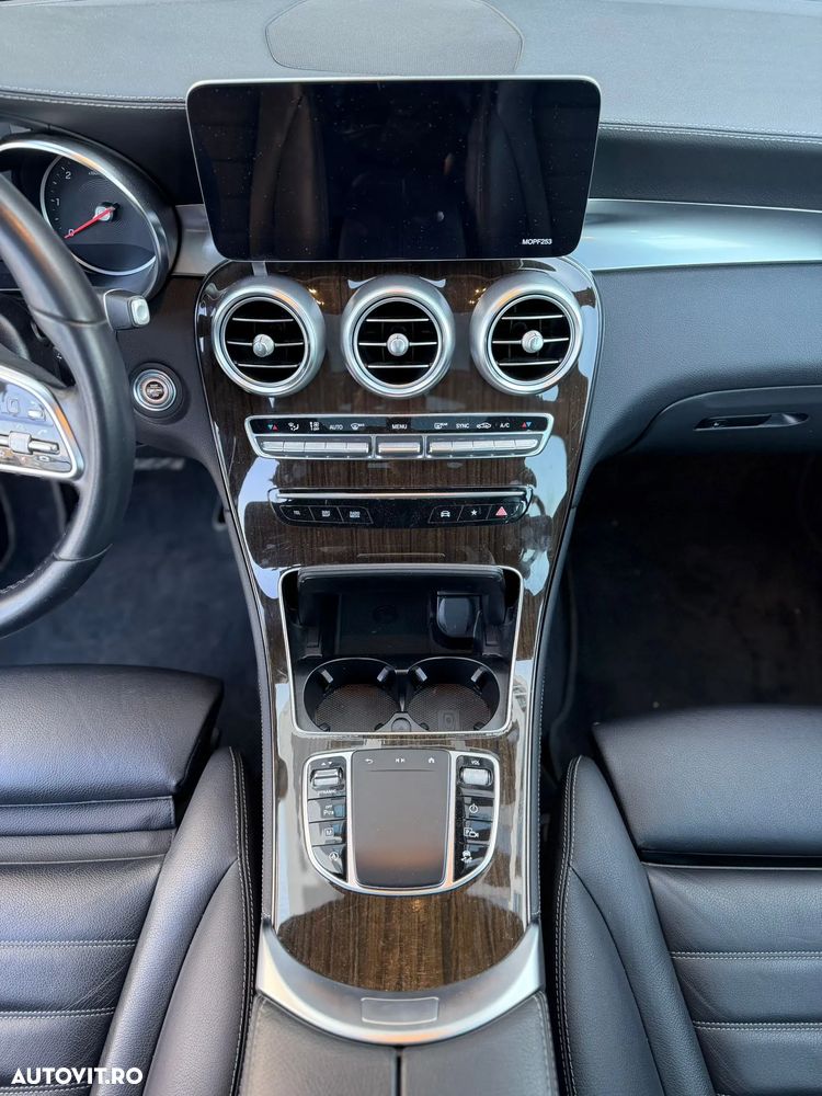 Mercedes-Benz GLC - 26