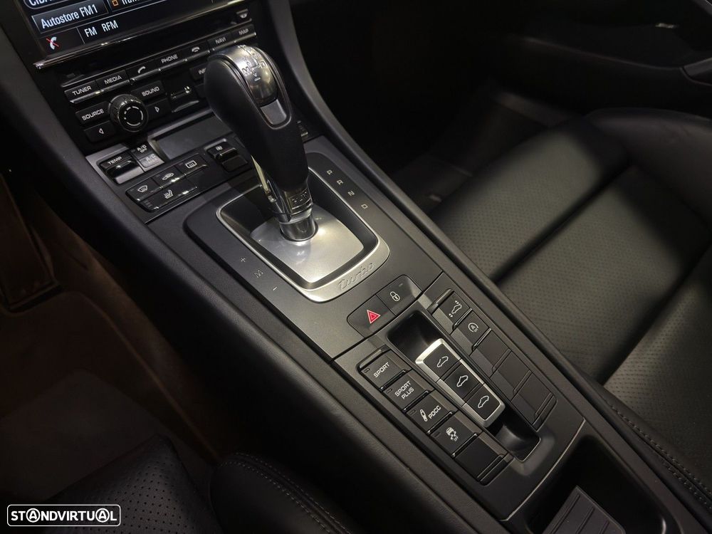 Porsche 911 (991) Turbo S PDK - 13