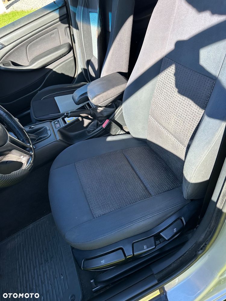 BMW Seria 3 320i - 18