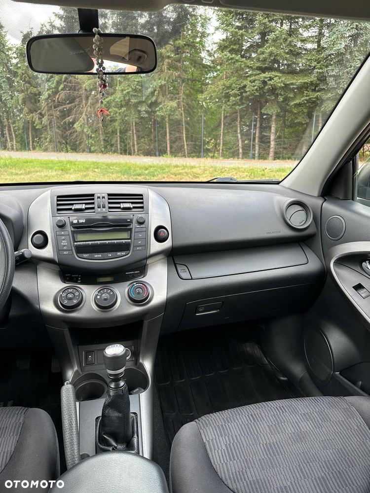 Toyota RAV4 2.0 VVT-i Luna - 12