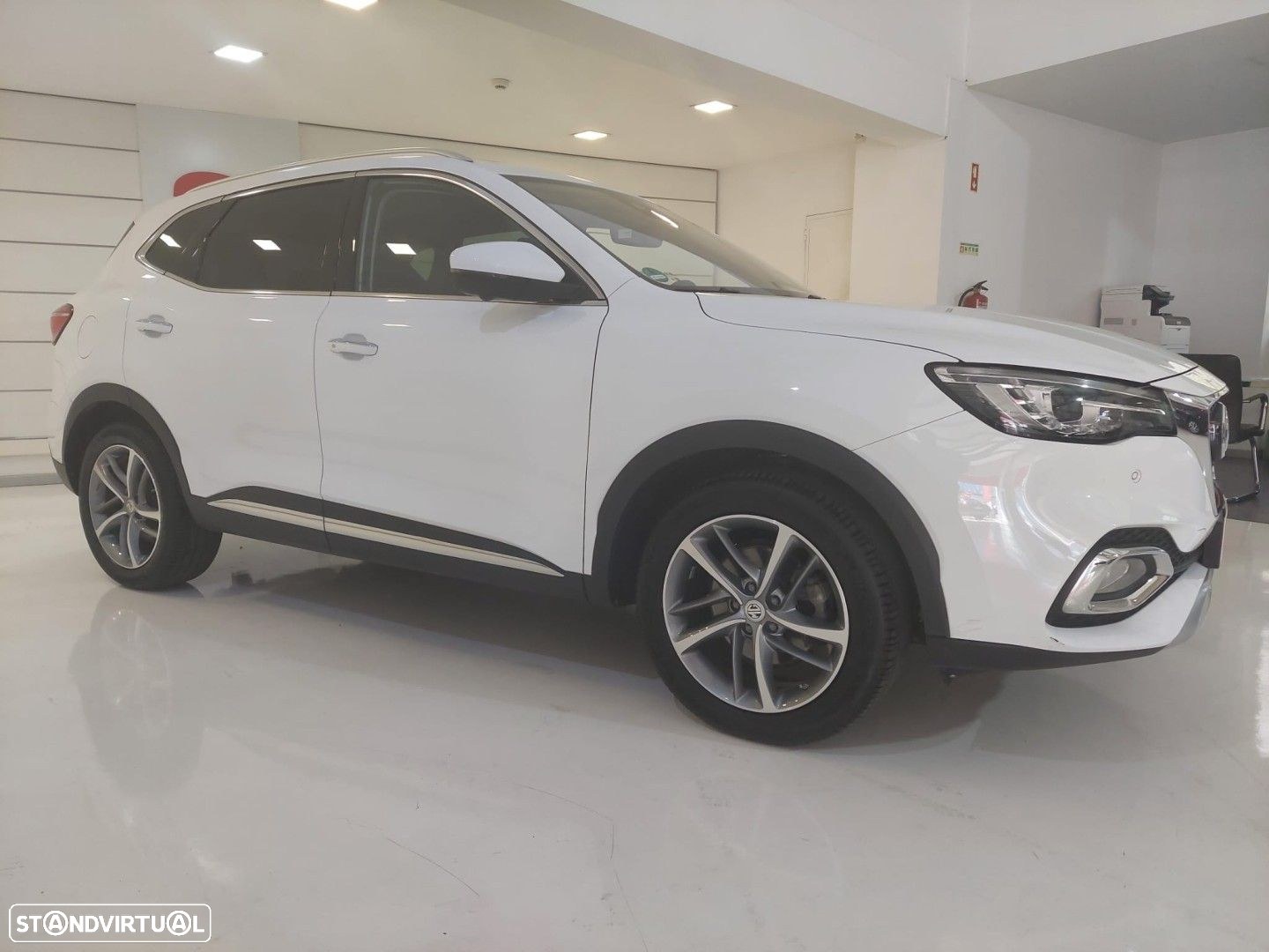 MG EHS PHEV Luxury - 6