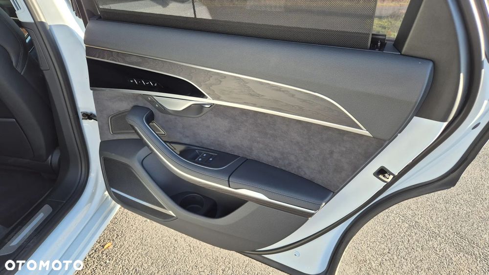 Audi A8 55 TFSI quattro tiptronic - 9