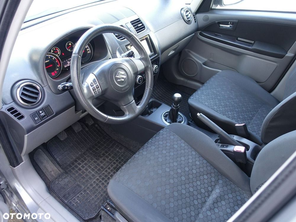 Suzuki SX4 1.6 VVT 4x4 Comfort - 11