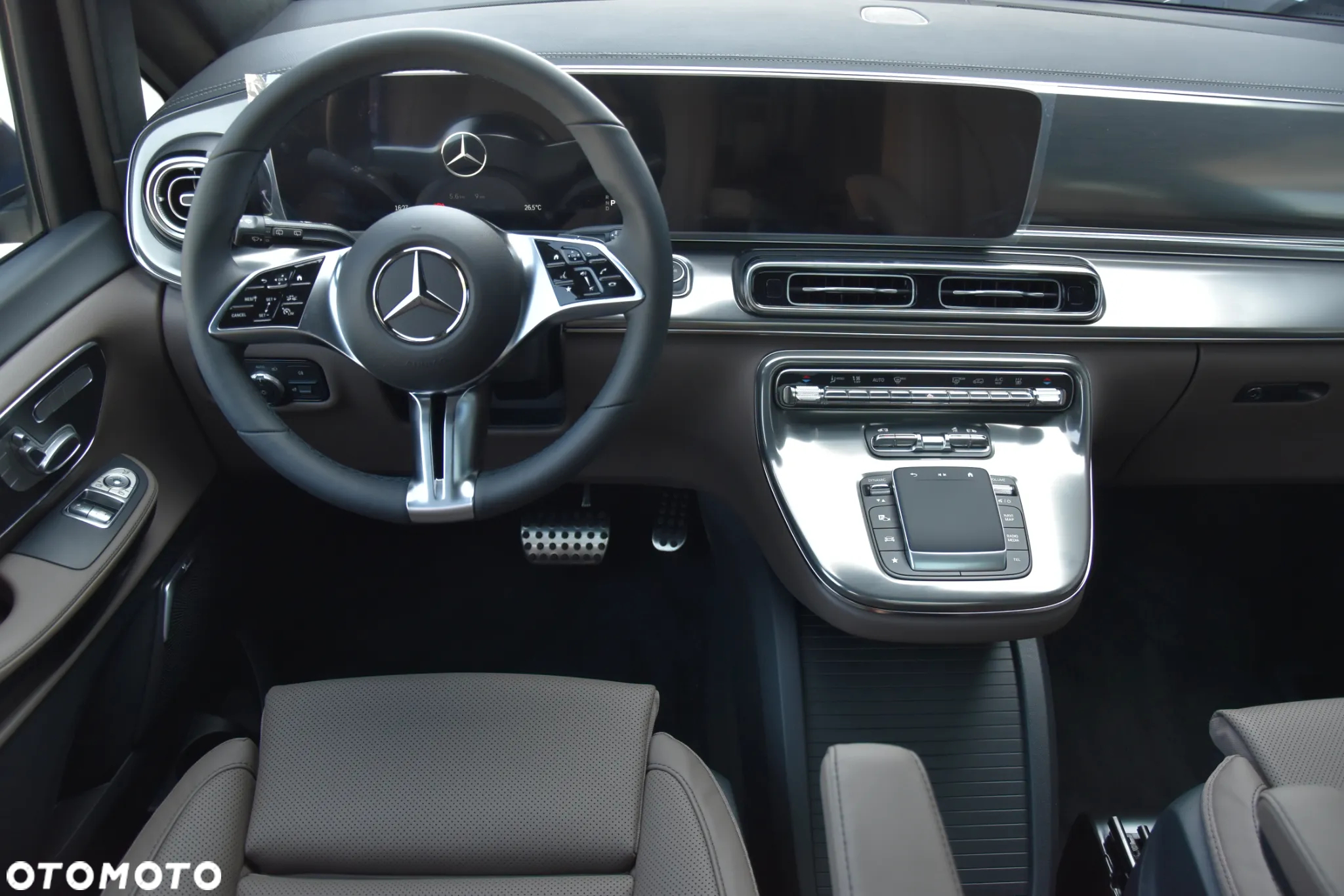Mercedes-Benz Klasa V - 8