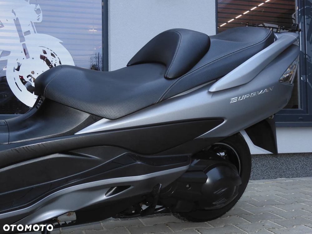 Suzuki Burgman - 11