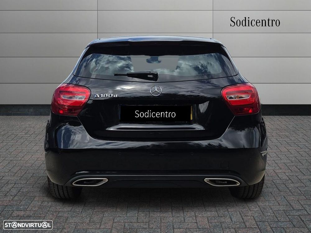 Mercedes-Benz A 180 d Urban Aut. - 9