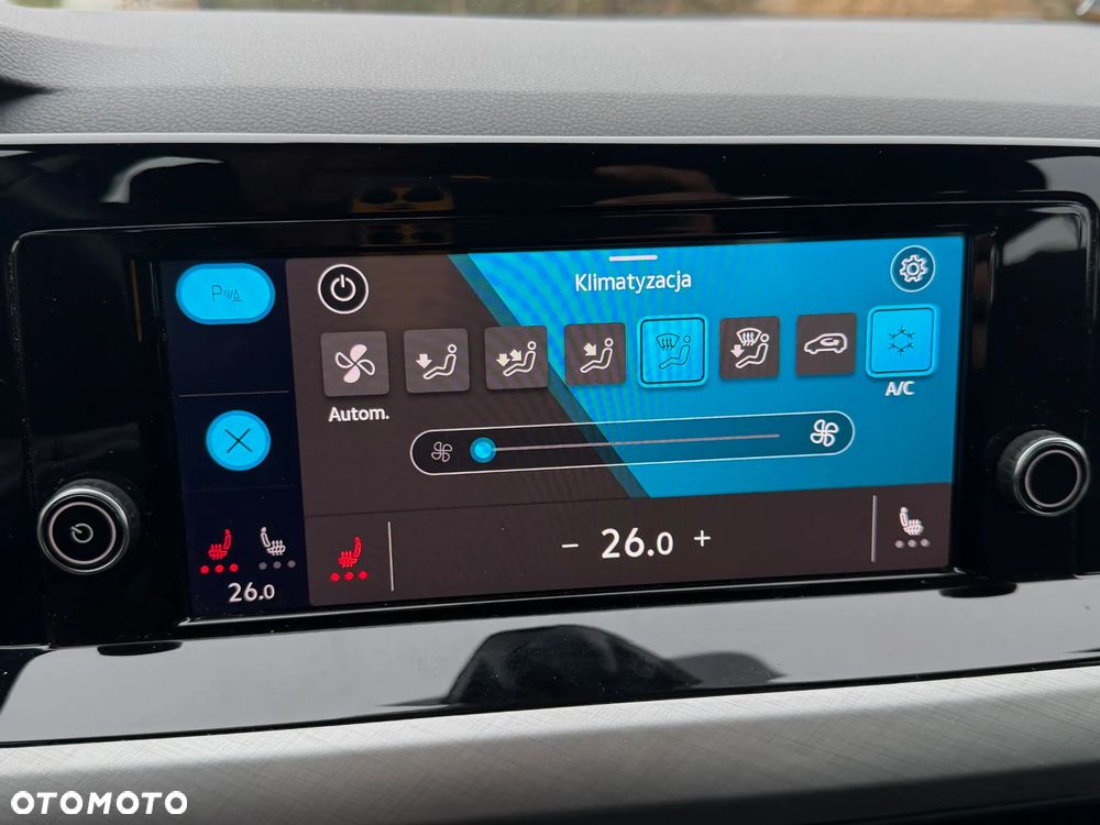 Volkswagen Golf - 19