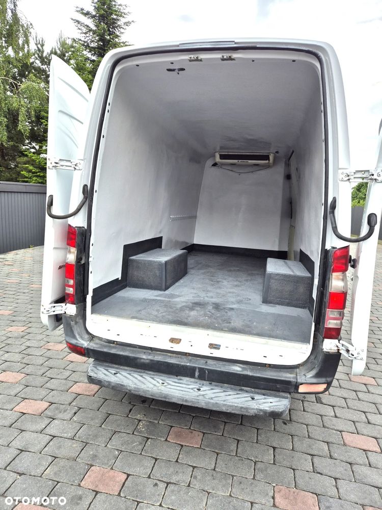 Mercedes-Benz SPRINTER - 7